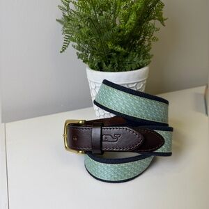 Vineyard Vines Men’s Vineyard Blue and Green Whale Canvas Club Belt Sz 38